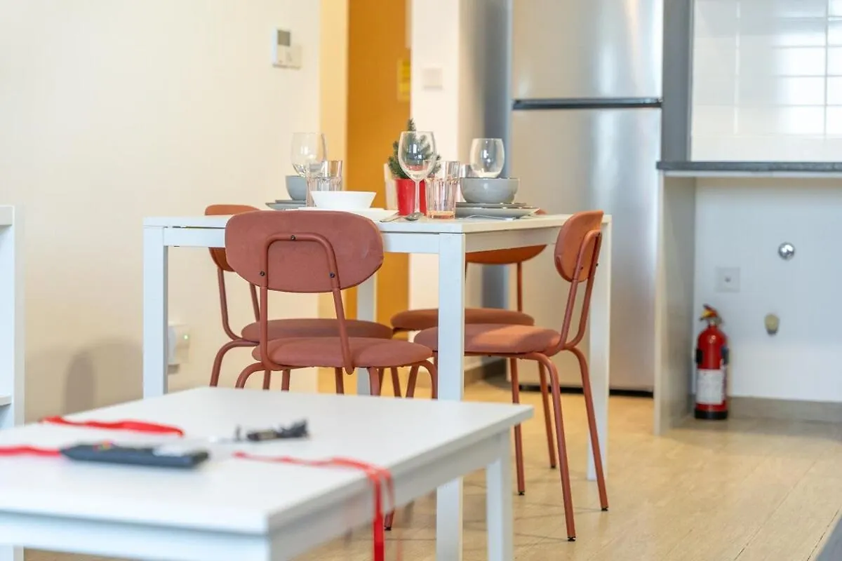 Peaceful 2-Bedroom Apartment In Jebel Ali Perfect For 6 Dubai 0*,