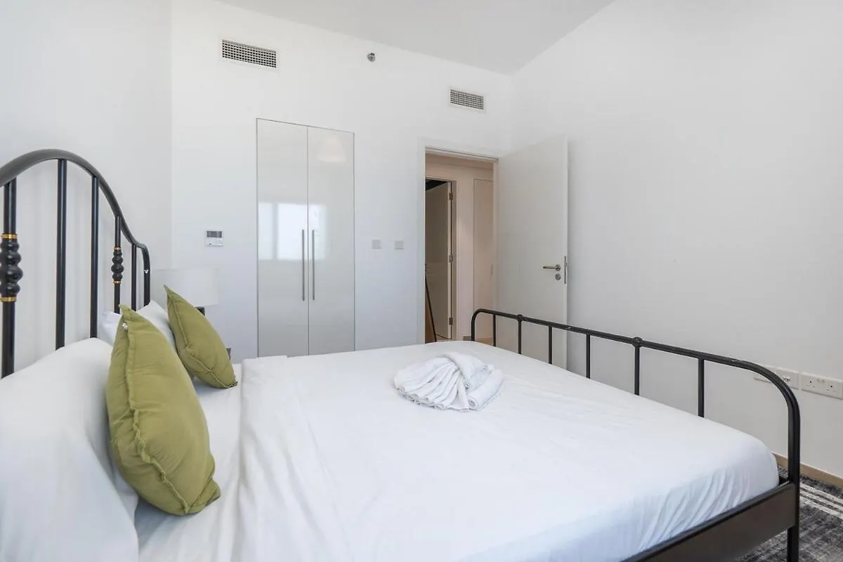 Peaceful 2-Bedroom Apartment In Jebel Ali Perfect For 6 Dubai