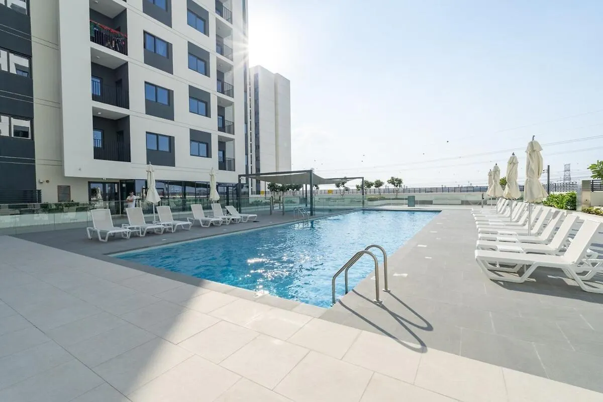 Peaceful 2-Bedroom Apartment In Jebel Ali Perfect For 6 Dubai